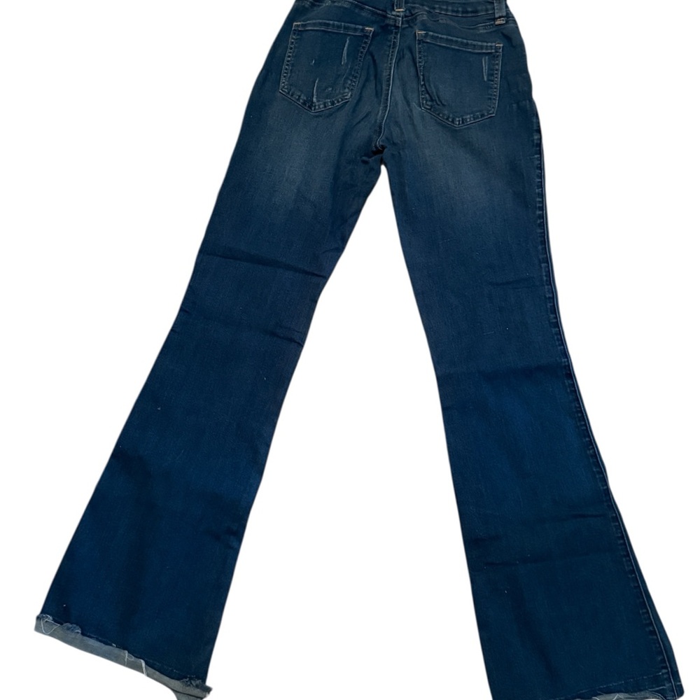 Jean lots of stretch